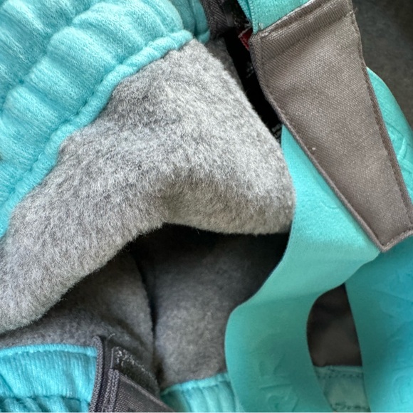 Gerry Weber Girls Performance Snow Pants with Removable Suspenders - Picture 6 of 13